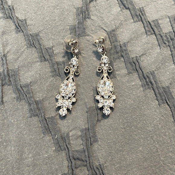 Jewel dangle earrings - Picture 1 of 3